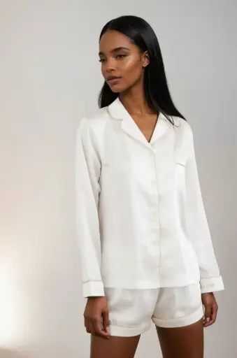 Pijama Branco Cetim de Seda Curto Manga Longa